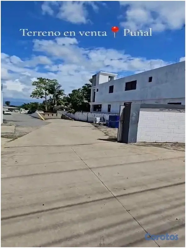 solares y terrenos - Vendo SOLAR 1,884 Mts.2, con VARIOS NEGOCIOS DENTRO en Guayabal, Puñal, Santiago 4