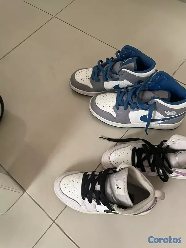 zapatos unisex - Vendo un par nuevos y los demás poco uso  4