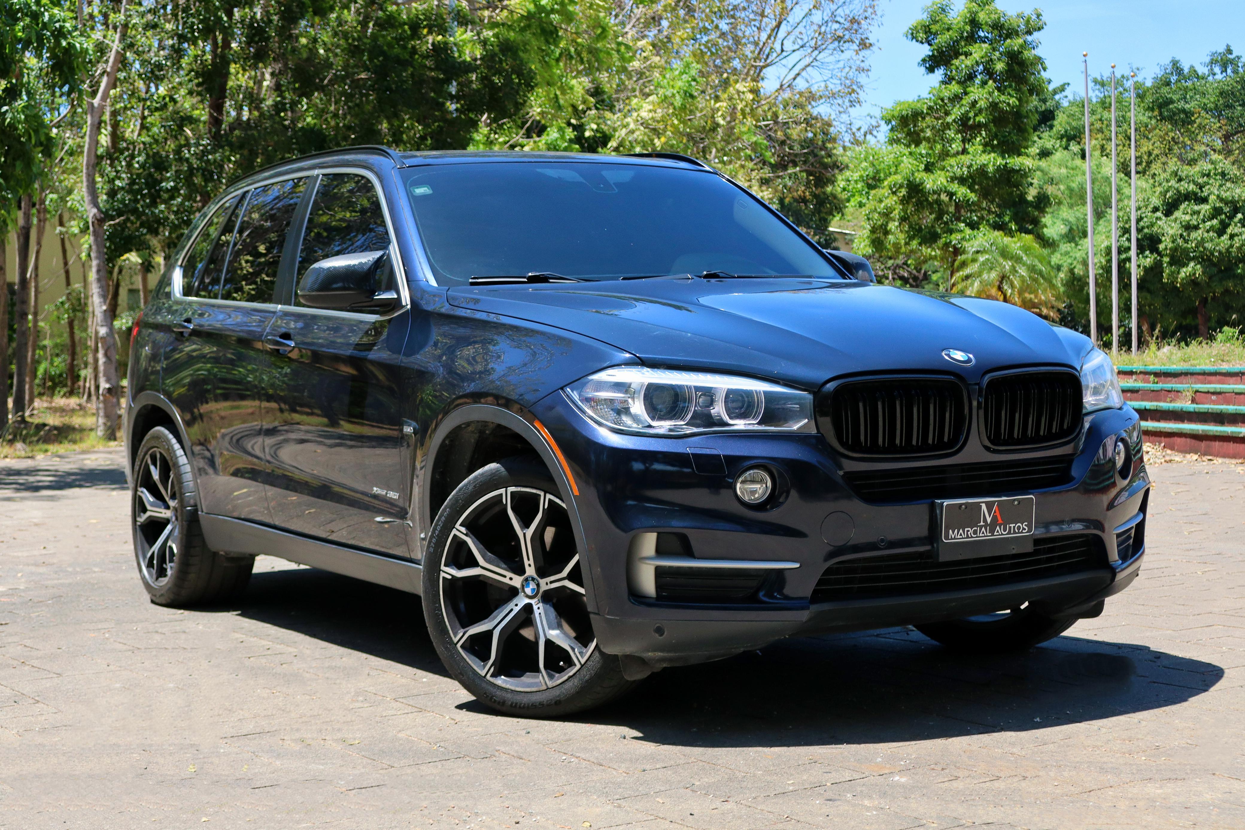 jeepetas y camionetas - Aprovecha y montate en esta impecable lujosa BMW X5 2016 