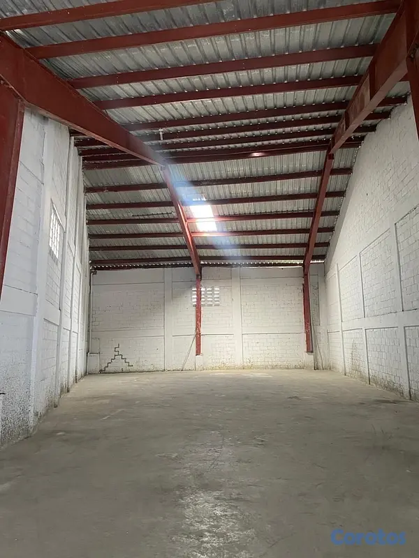 otros inmuebles - Alquilo Nave Industrial en Manoguayabo 2