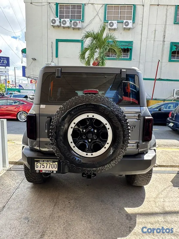 jeepetas y camionetas - FORD BRONCO 2022 SOLO 21 MIL MILLAS  3
