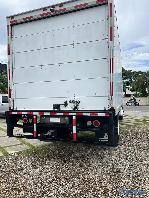 jeepetas y camionetas - Camion Freightliner  4