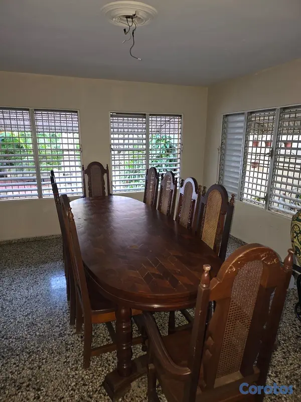 muebles y colchones - Comedor de Caoba $-Negociable 4