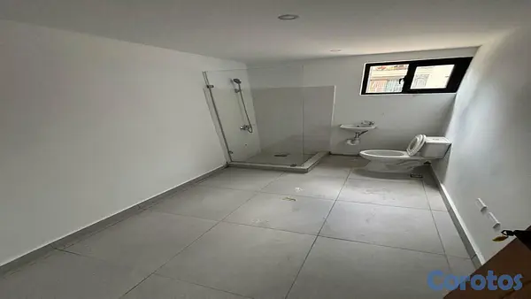 apartamentos - Apartamento con Terraza Nuevo en Venta en Urb Real 8