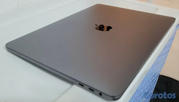 computadoras y laptops - Macbook Pro 13.3 Pulg Core i7 Ram 16gb SSD Disco 512gb año 2018 3
