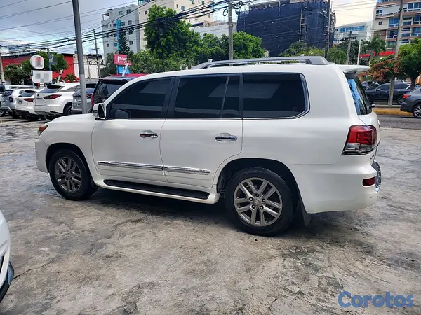 jeepetas y camionetas - Lexus LX570 2014 4