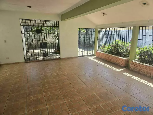 casas - Venta de casa en el millón  2