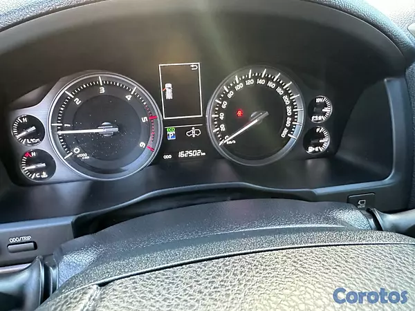 jeepetas y camionetas - Toyota Land Cruiser VX-R año 2017  13