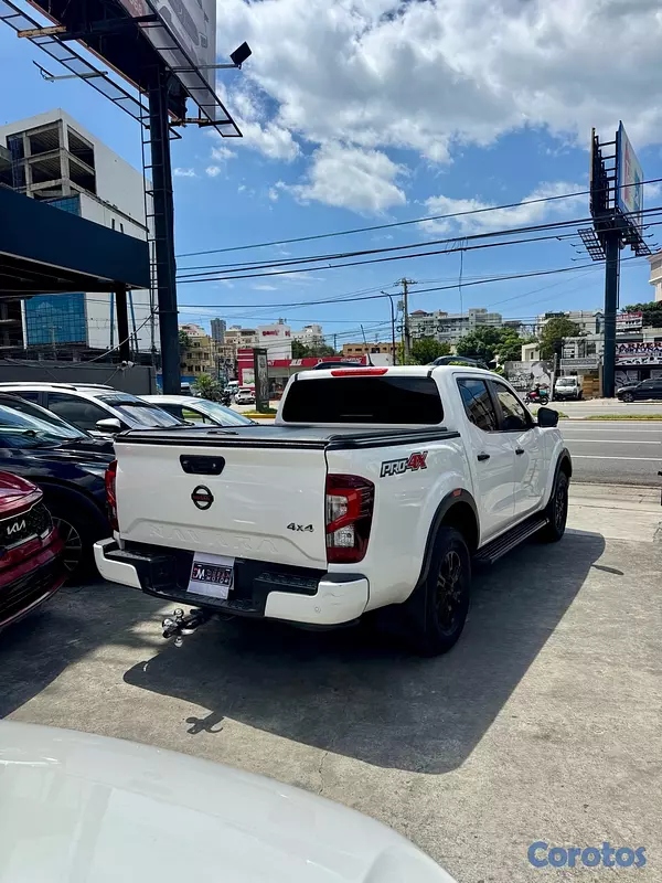 jeepetas y camionetas - Nissan Navara Pro-4X 2022 7