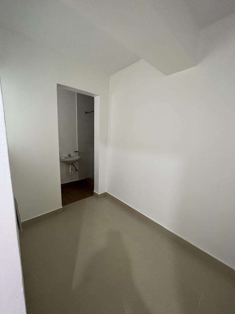 apartamentos - Apartamento en Venta, Sector  renacimiento , Santo Domingo 
 3