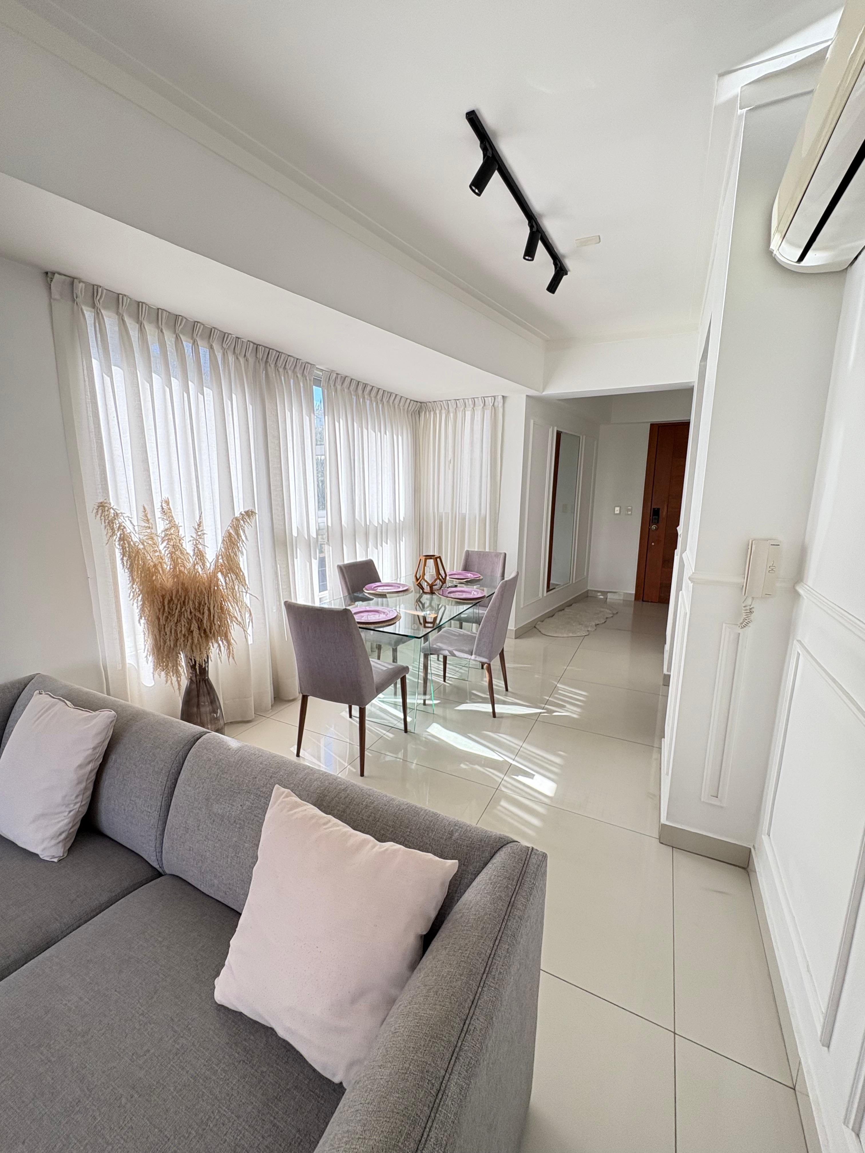 apartamentos - Vendo amueblado ensanche Naco  67 m2 netos precio  6