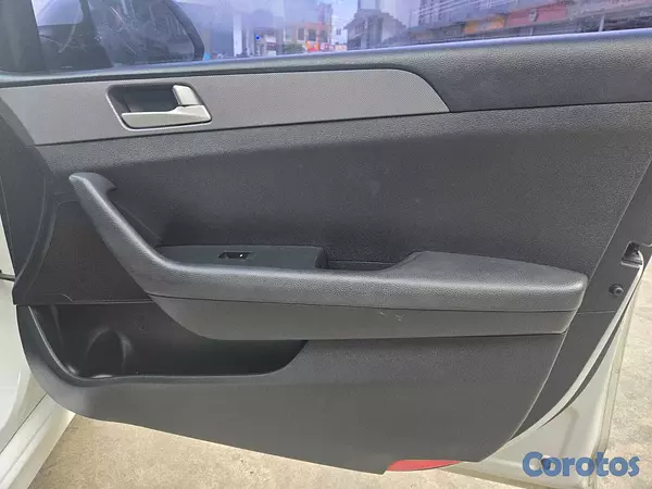 carros - HYUNDAI SONATA NEW RISE 2018 BLANCO GASOLINA 19