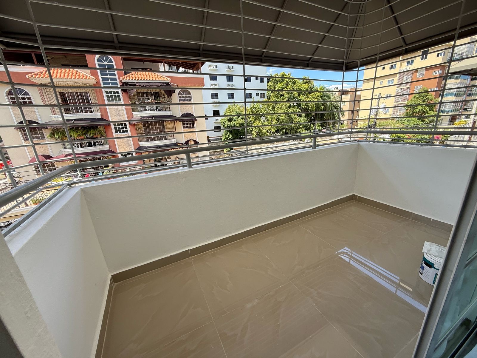 apartamentos - Vendo Renacimiento tercer nivel , a escaleras 🪜 d 2
