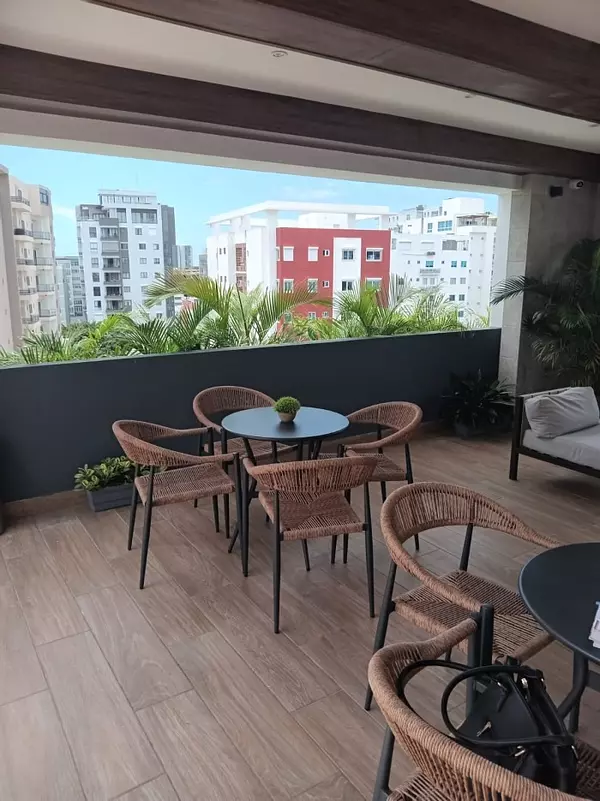 apartamentos - Alquiler Apartamento en Evaristo Morales. 9