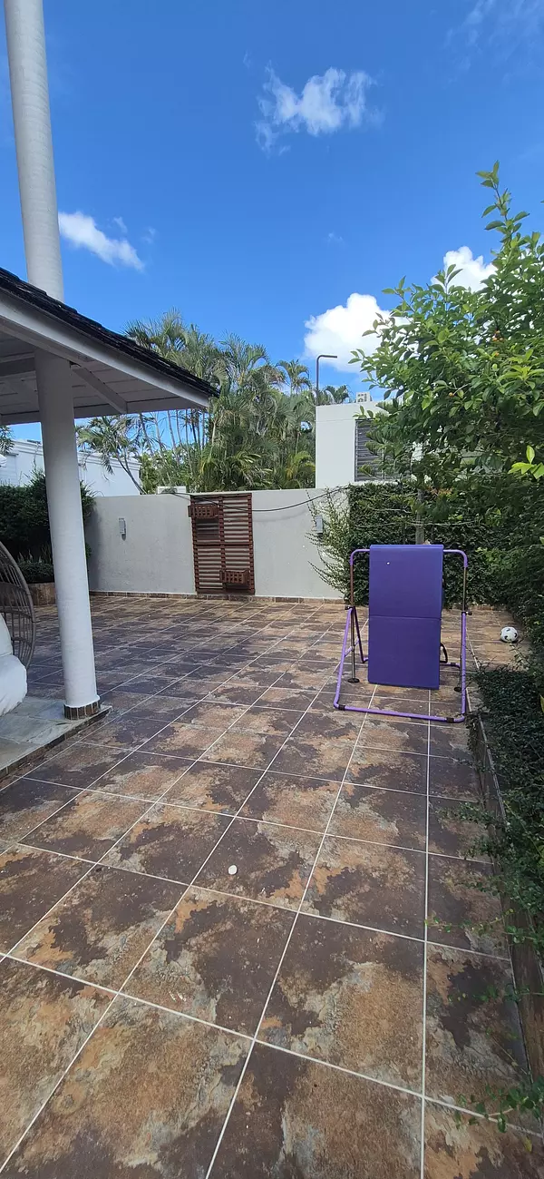 casas - Espectacular Casa de 4 niveles en Arroyo Hondo, DN 7