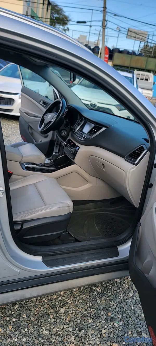 jeepetas y camionetas - HYUNDAI TUCSON 2018 4