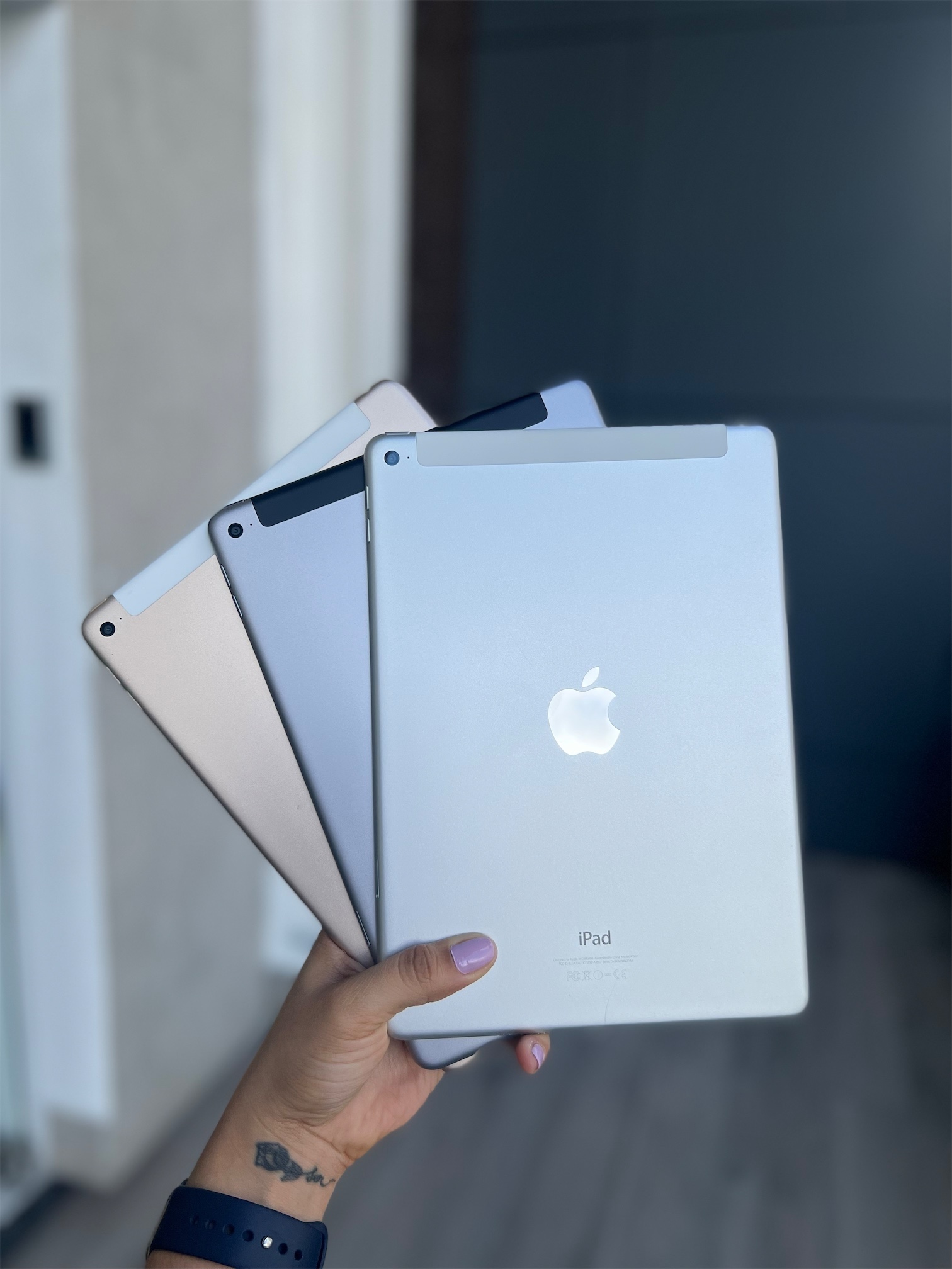celulares y tabletas - IPAD AIR 2 64gb gsm wiffi como nuevas 0
