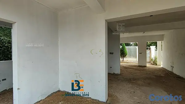 casas - Se venta esta Casa de 2 niveles en construcción en 6