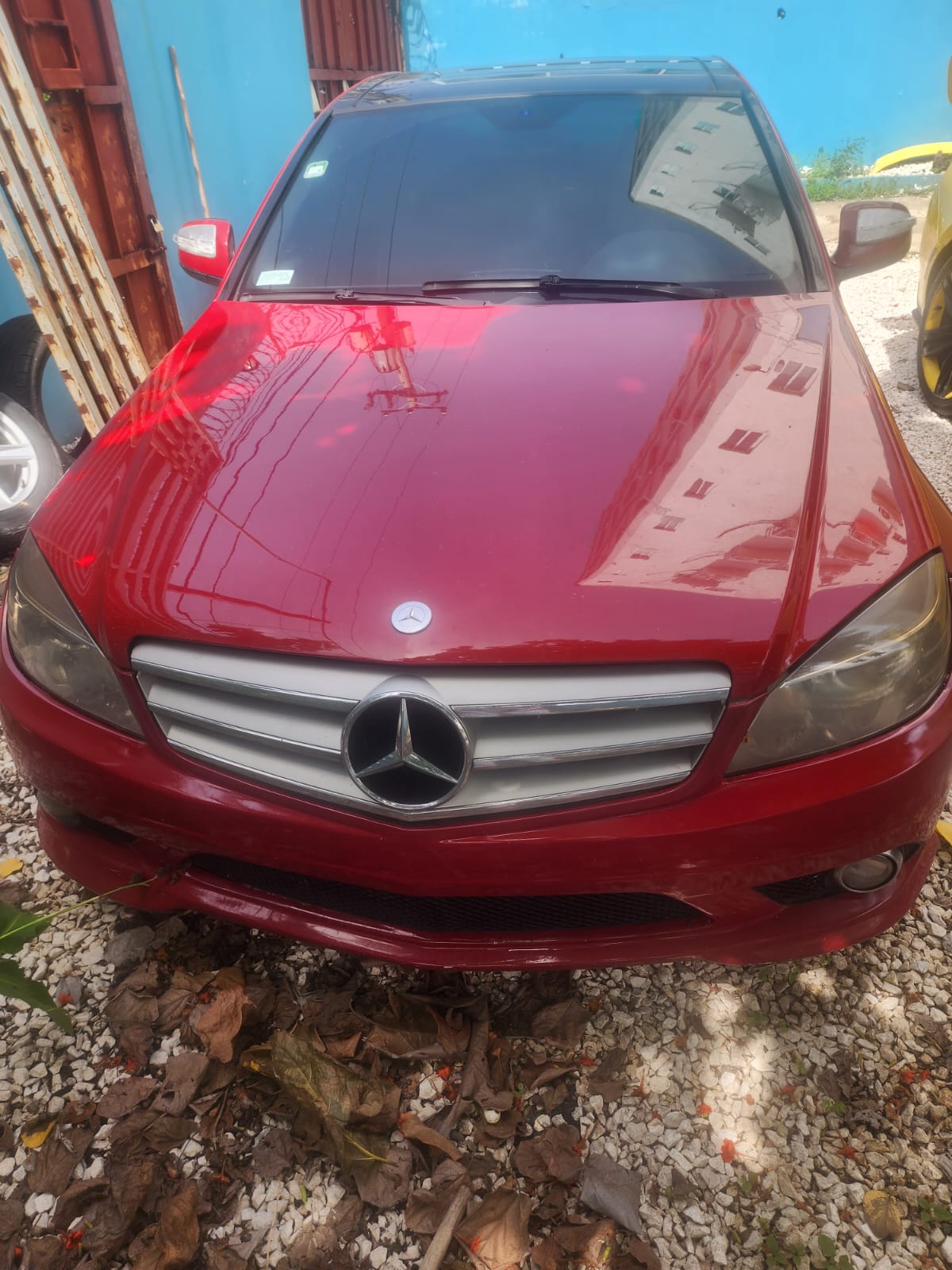 carros - Mercedes Benz C-300, año 2010, traspaso RD$ 275000 3