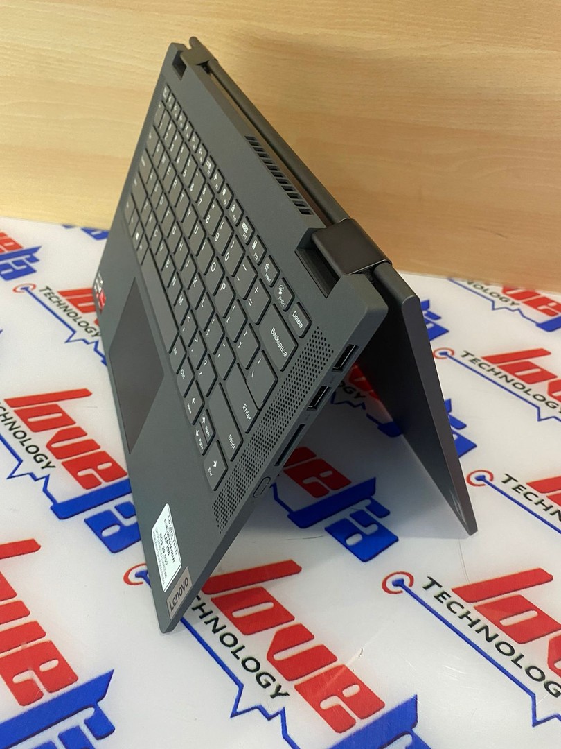 computadoras y laptops - LAPTOP LENOVO FLEX 5 14ARE05 AMD RYZEN 3 4300U 2.7GH 4GB DDR4 128GB 14 2