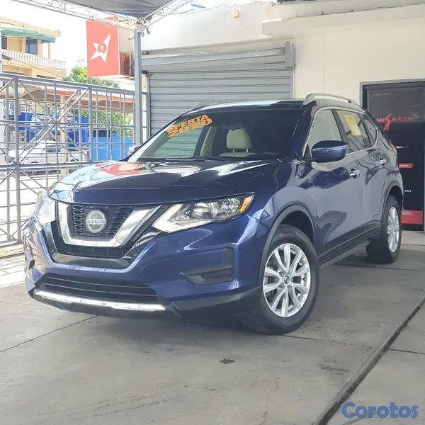jeepetas y camionetas - Nissan Rogue S 2020 Impecable 3