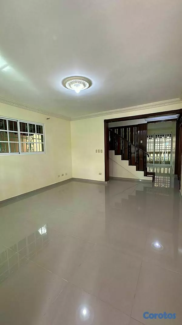 casas - Casa en venta con 4 Hab. piscina Mirador del este 3