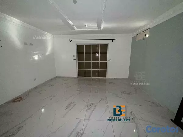casas - DE VENTA casa de dos niveles con (4) habitaciones  9