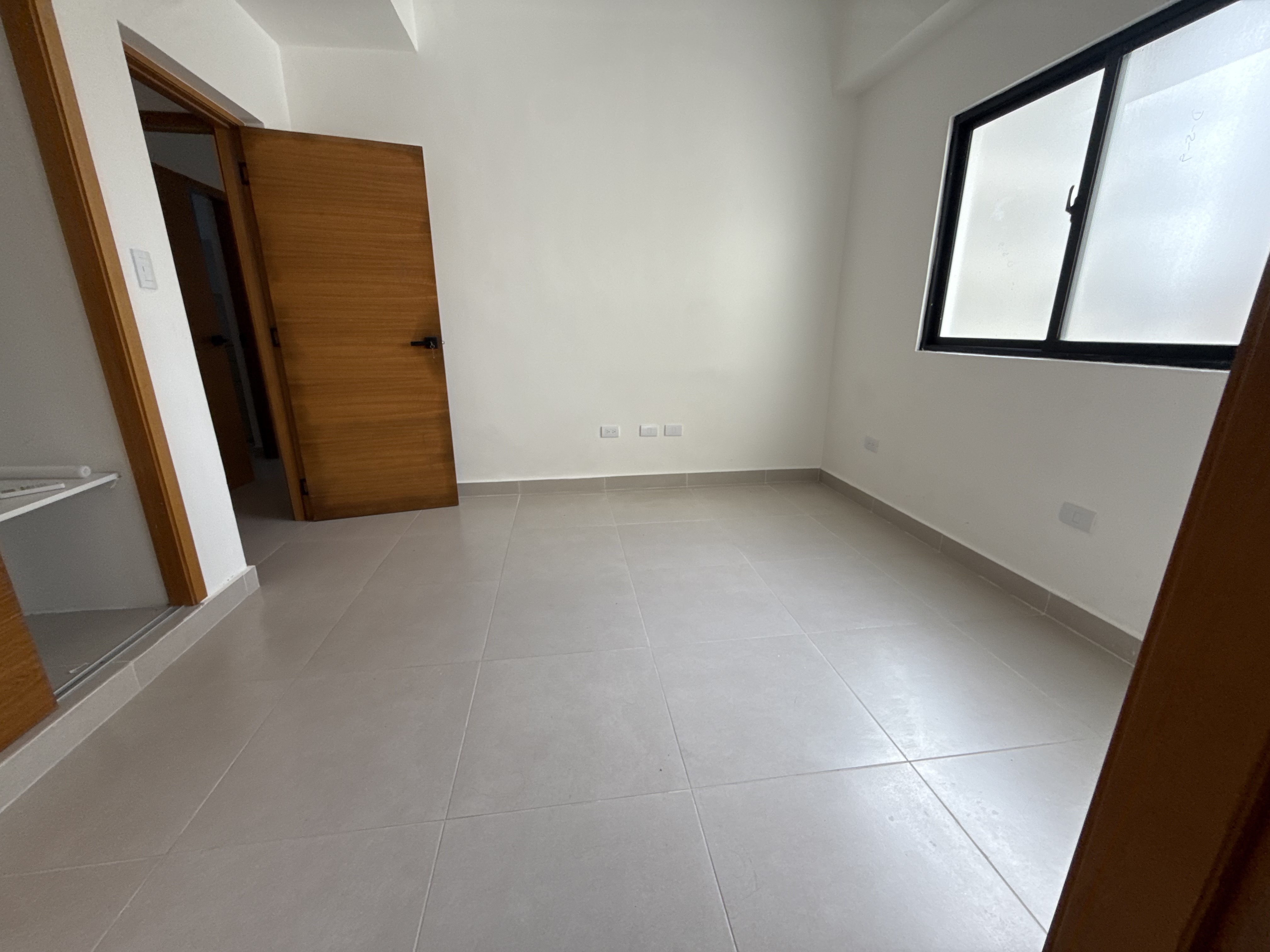 apartamentos - Alquiló Bella vista Sur ,  con línea blanca precio 0