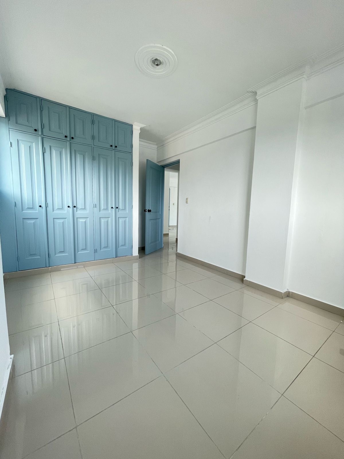 apartamentos - En venta apartamento de 3 habitaciones en sector L 5