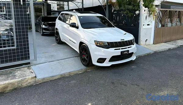 jeepetas y camionetas - Jeep Grand Cherokee SRT  2