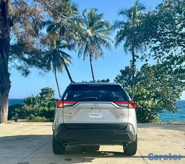jeepetas y camionetas - Toyota rav4 2021 xle  3
