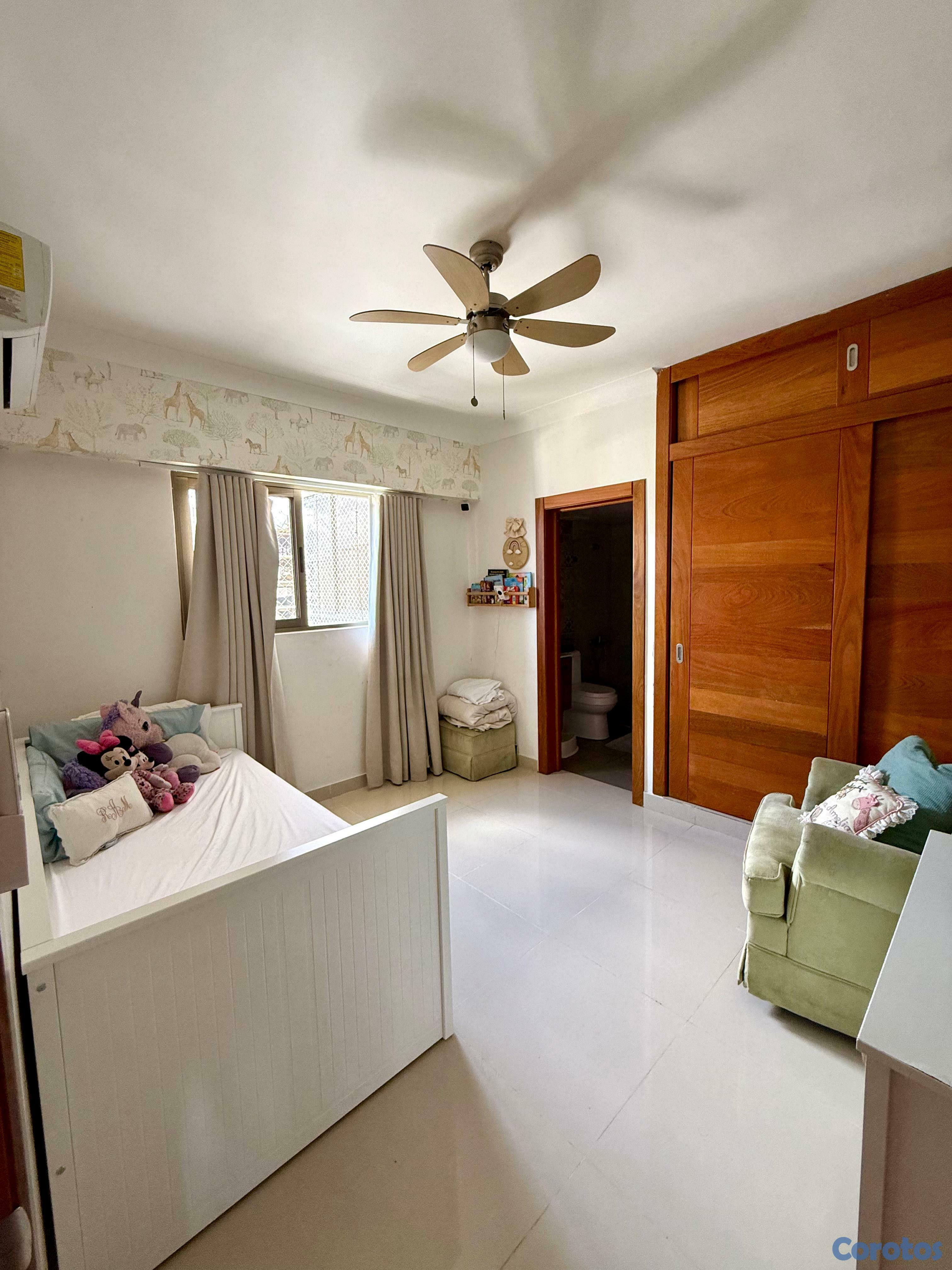 apartamentos - Apartamento en torre moderna del Evaristo Morales, 2 HABS,  piso 7, 124 mts neto 10