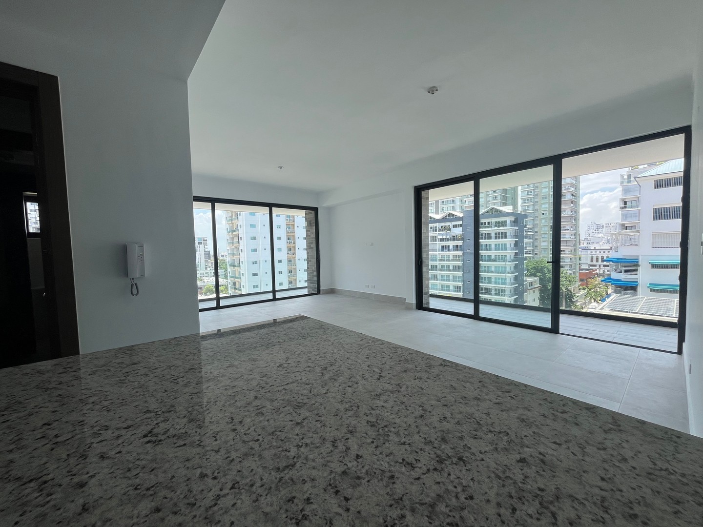 apartamentos - Apartamento En Alquiler En Piantini De Dos Habitaciones 4