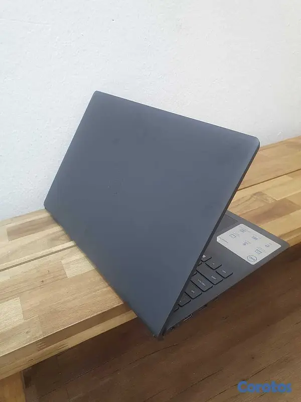 computadoras y laptops - Laptop Dell Inspiron 15, AMD Ryzen 7 7730U, 16GB RAM, 512GB SSD, 15.6" FHD nueva 3
