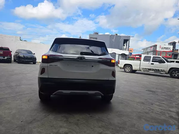 jeepetas y camionetas - KIA SELTOS 2022 BLANCO DIESEL 7