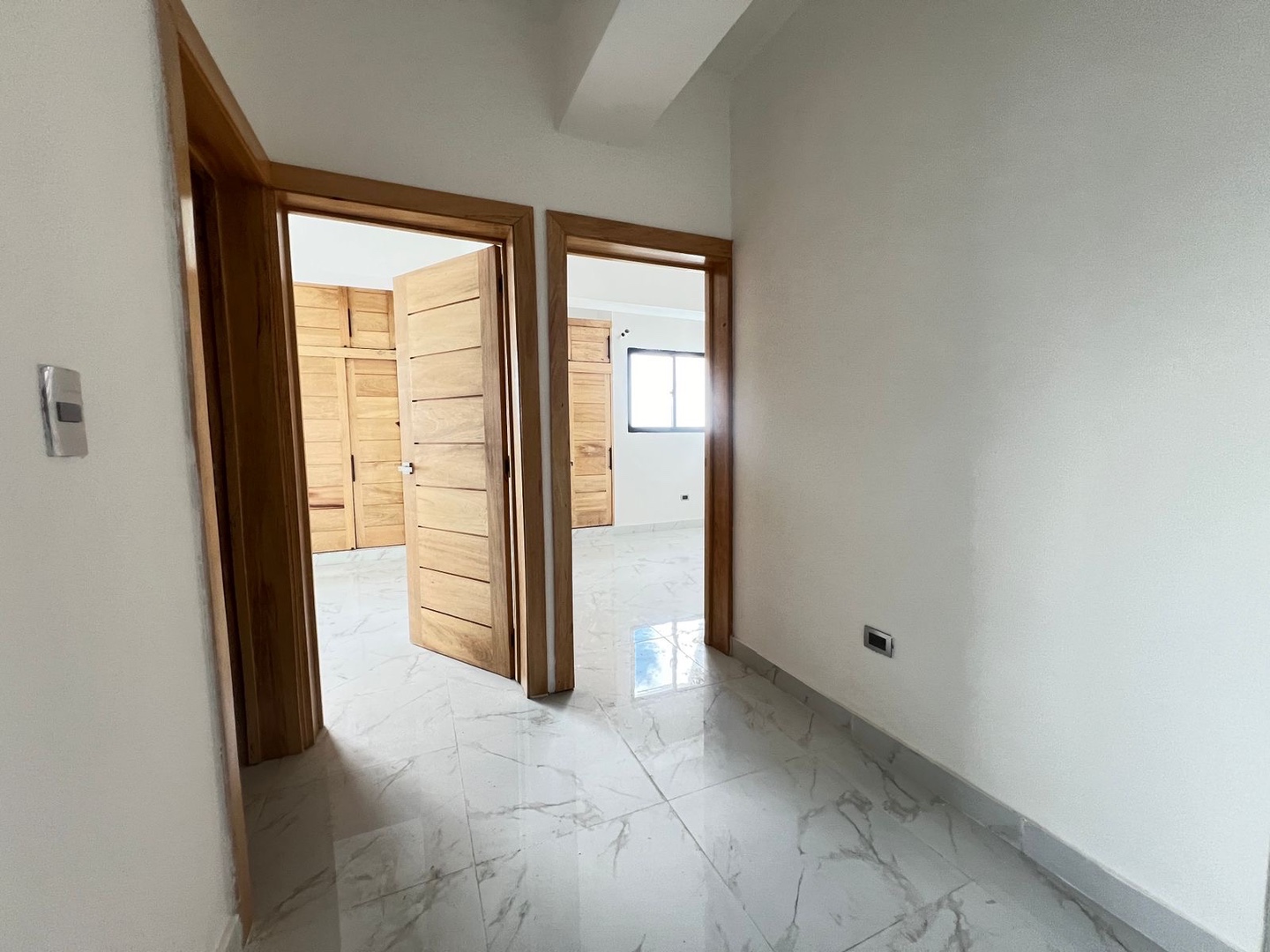 apartamentos - Vendo en el millón piso 6 dos habitaciones dos parqueos techados balcón 2.5 baño 5