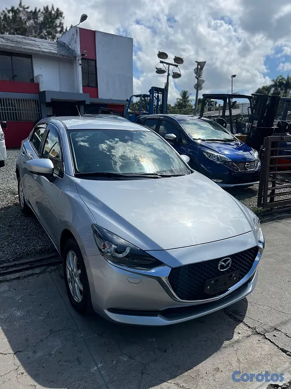 carros - 🚗 Mazda Gris en Venta 7