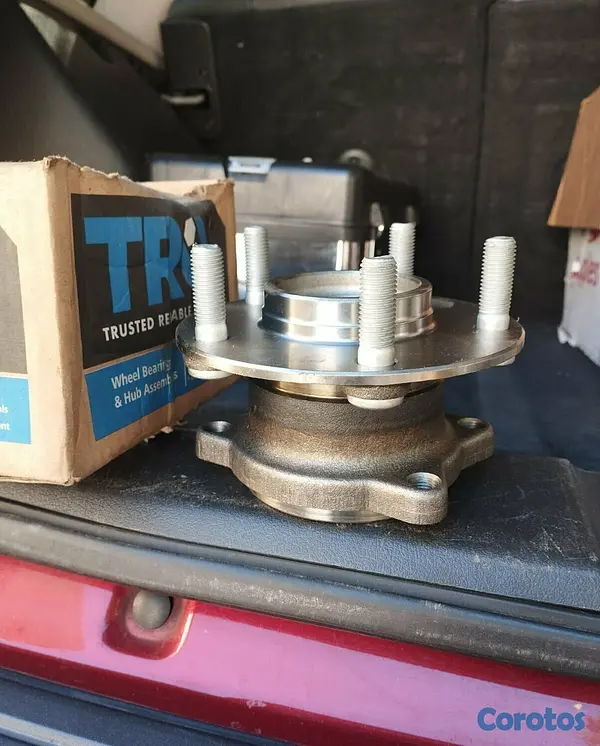 repuestos - Piñas traseras nuevas - Mitsubishi Endeavor