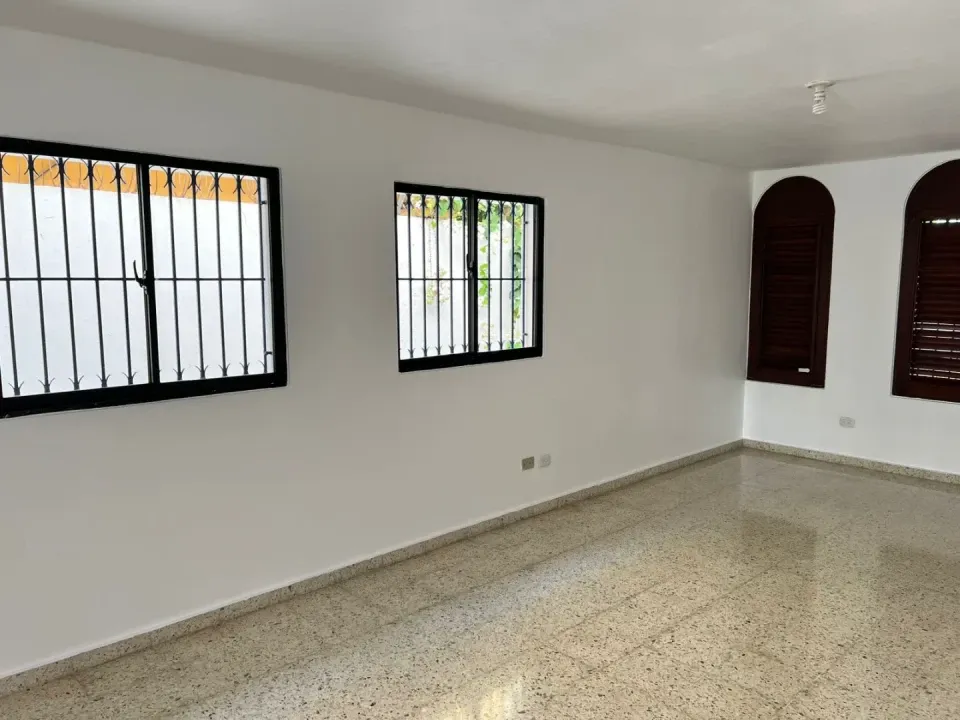 casas - Alquiler de Casa en La Castellana 4