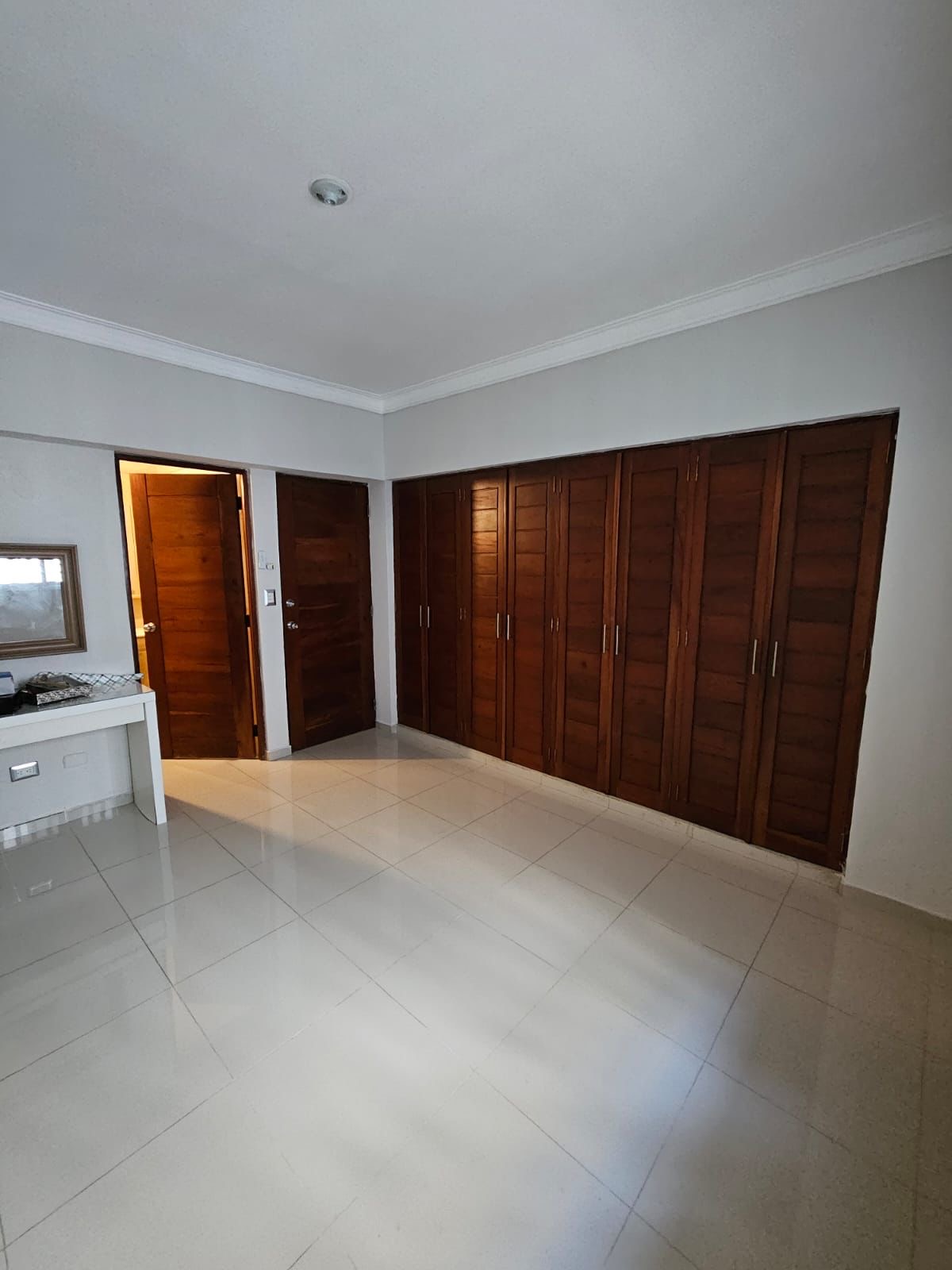 apartamentos - 📍El Millon Apartamento en venta que cuenta con:   8