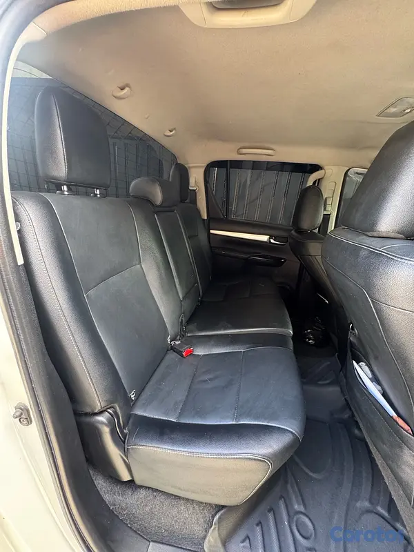 jeepetas y camionetas - el vehículo está como nuevo.  7