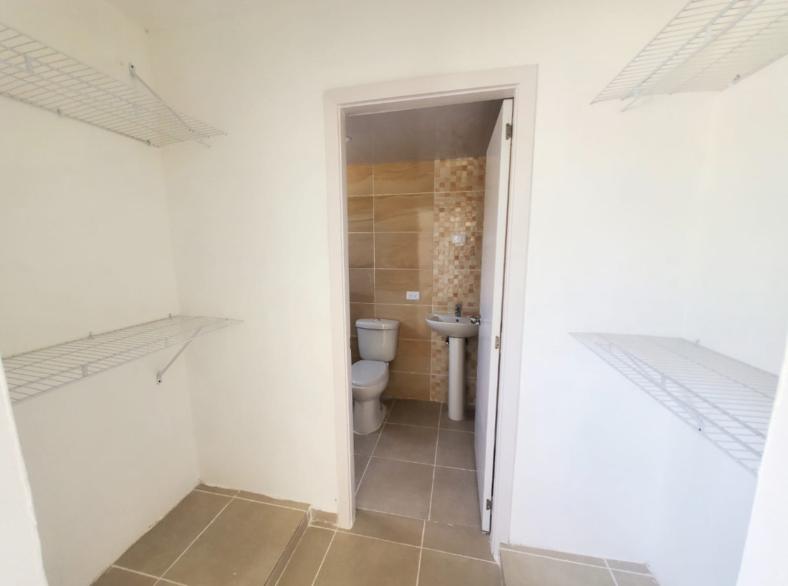 casas - APARTAMENTO EN PRIMER PISO CON HIERROS EN STO DGO ESTE 8