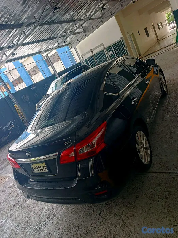 carros - Nissan Sentra 2018 como nuevo Nuevo poco uso  4