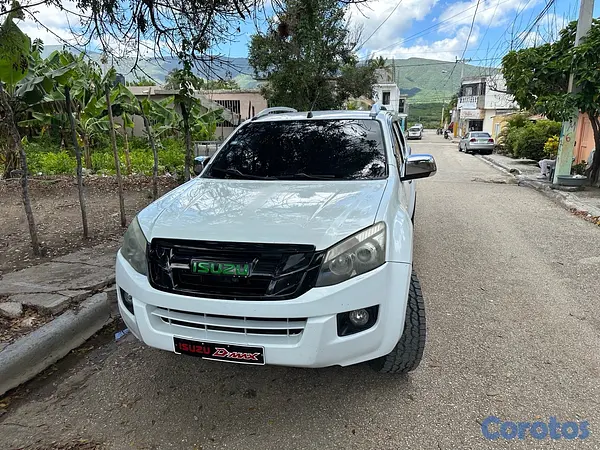 jeepetas y camionetas - Está en excelentes condiciones. 4