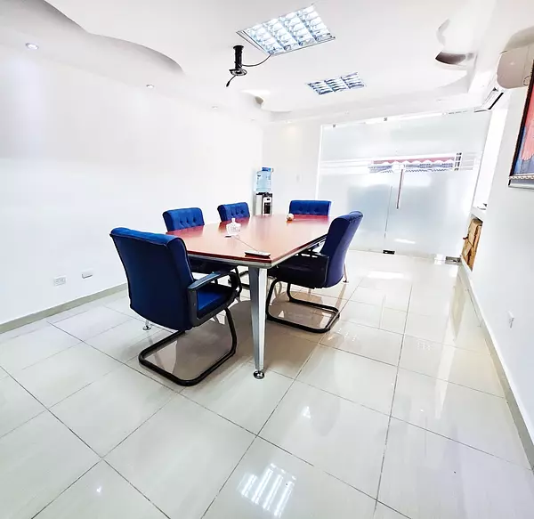 oficinas y locales comerciales - Local en Naco en venta  9