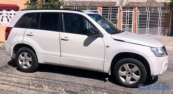 jeepetas y camionetas - Vendo Suzuki Grand Vitara 2006 2