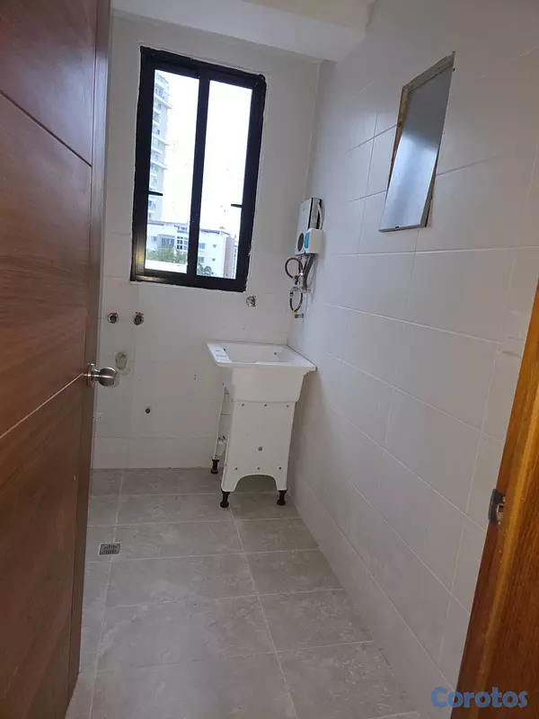 apartamentos - Cacicazgos 2da con Terraza Lujoso Apto. con Acabados de 1era excelente ubicación 6
