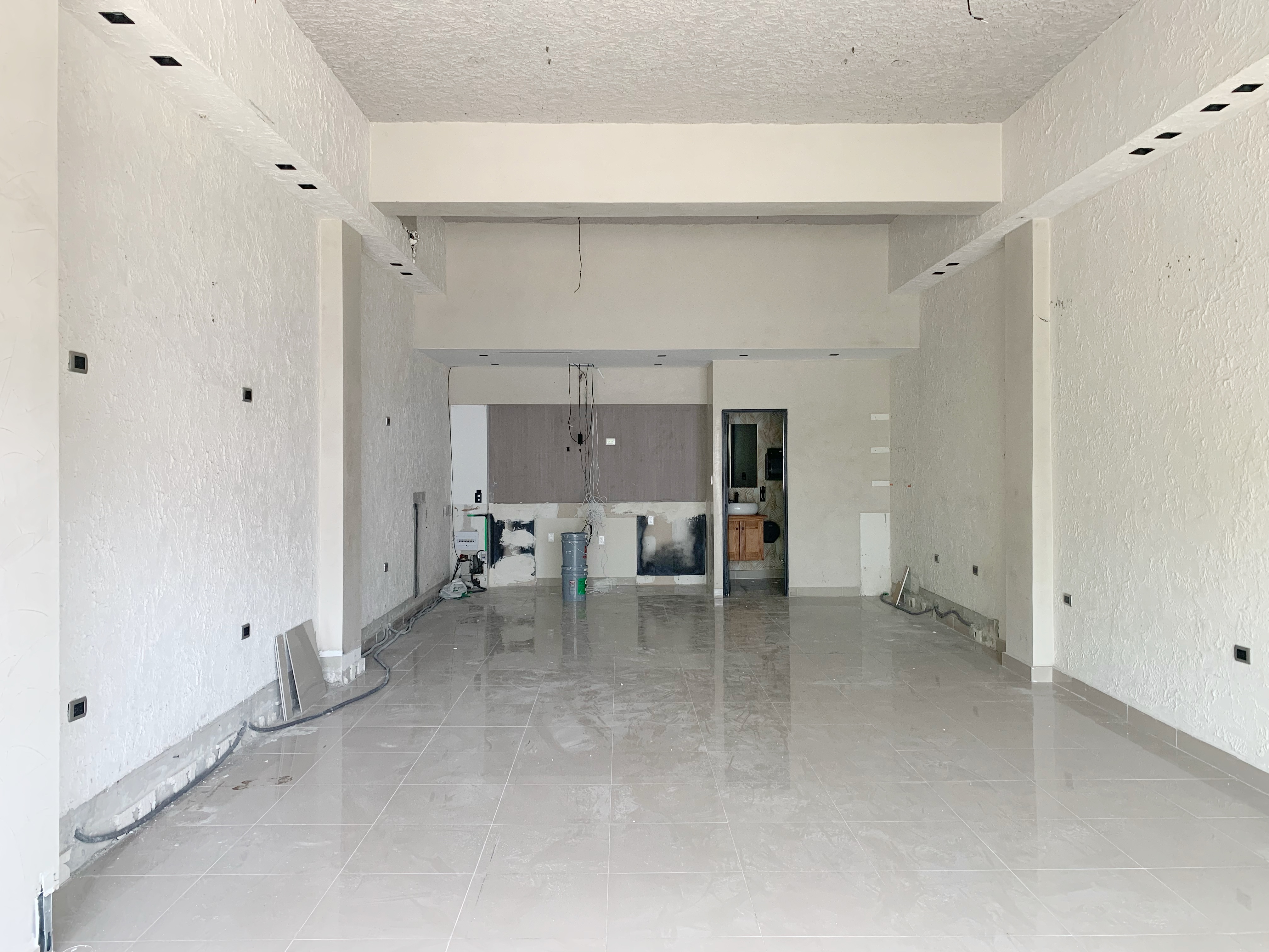 oficinas y locales comerciales - Local en Naco  1