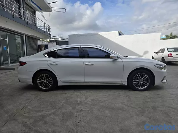 carros - HYUNDAI GRANDEUR 2018 BLANCO 3