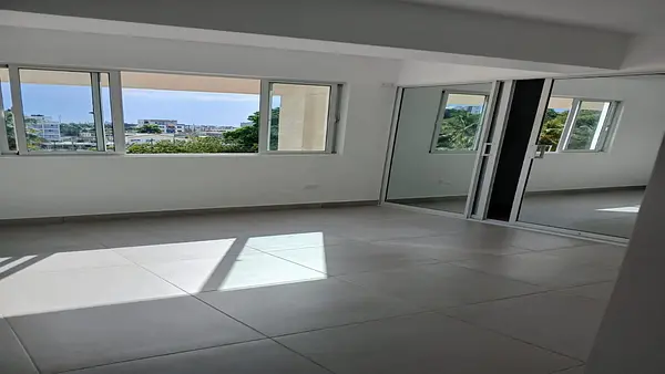 otros inmuebles - VENDO Townhouse en el 7 1/2 de La Independencia 4